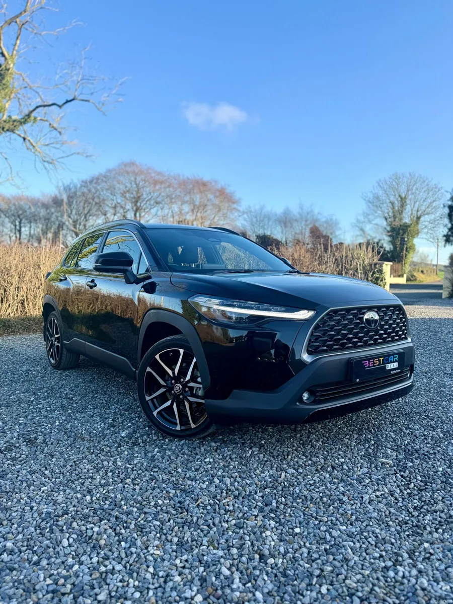 2025 Toyota Corolla Cross 1.8 Luna Hybrid Auto - Image 1
