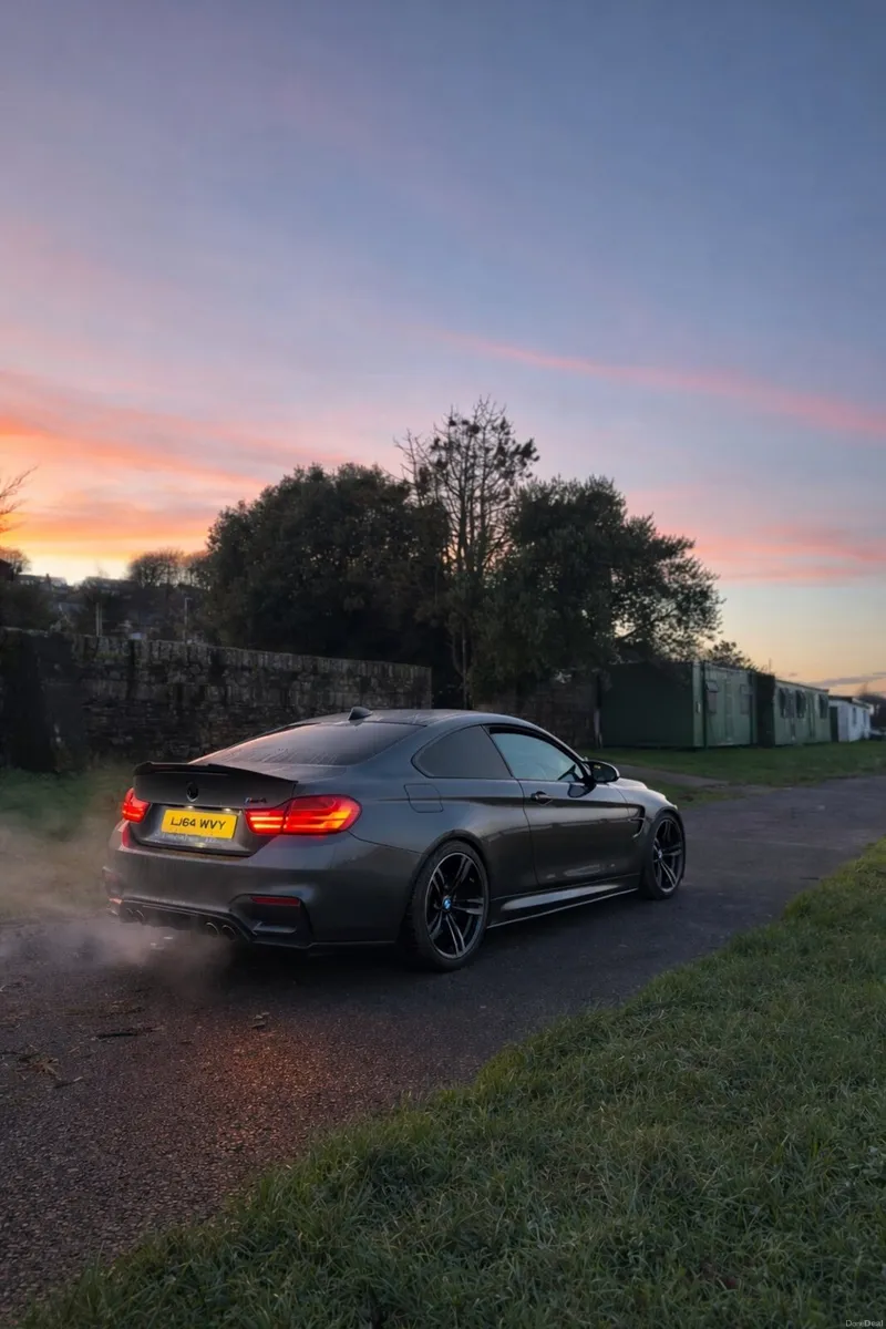 BMW M4 Coupe | Carbon Package | H&K | 24000€ - Image 2