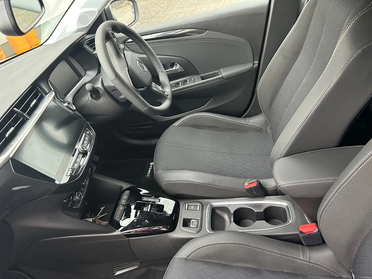 Opel Corsa 2024 - Image 3