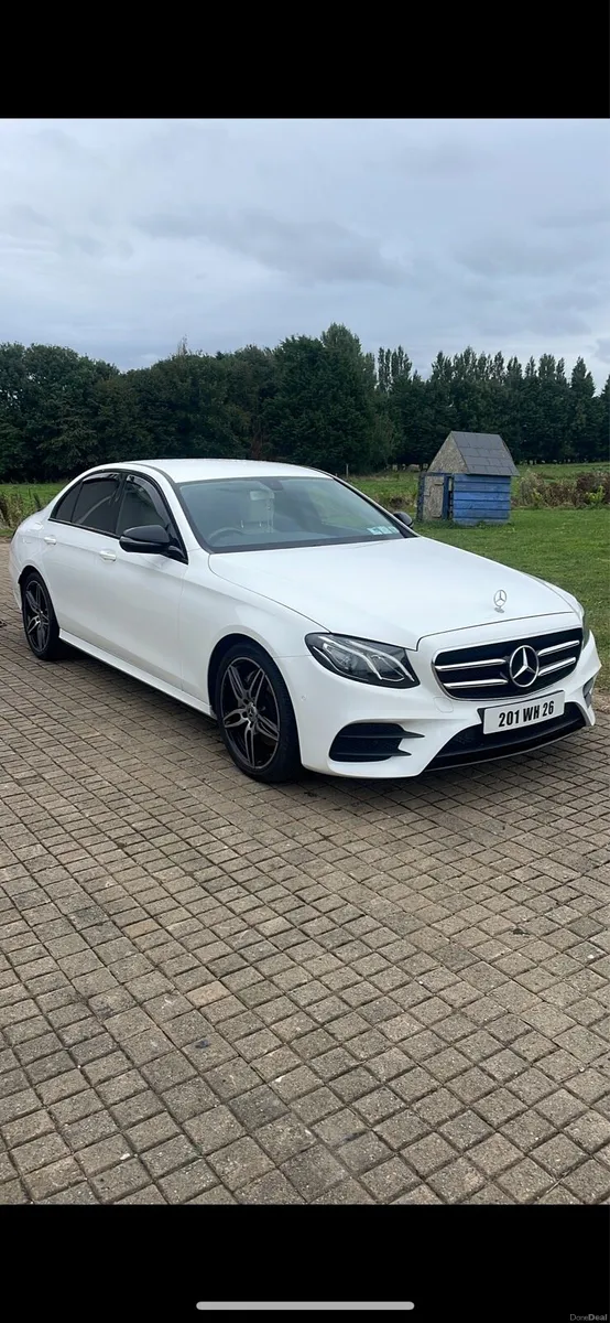 Mercedes e220 auto amg - Image 1