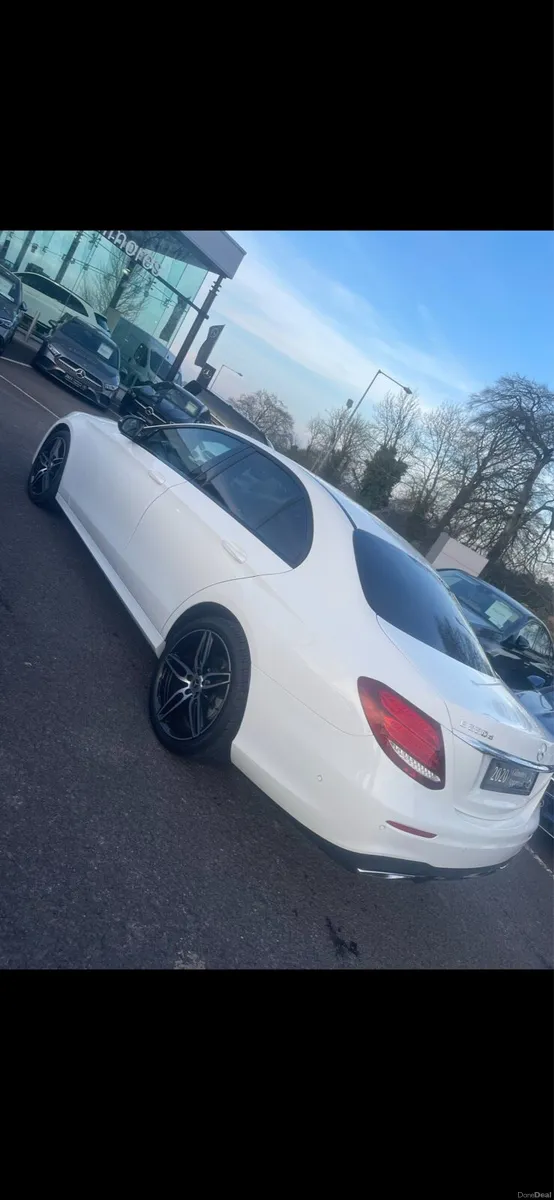 Mercedes e220 auto amg - Image 3