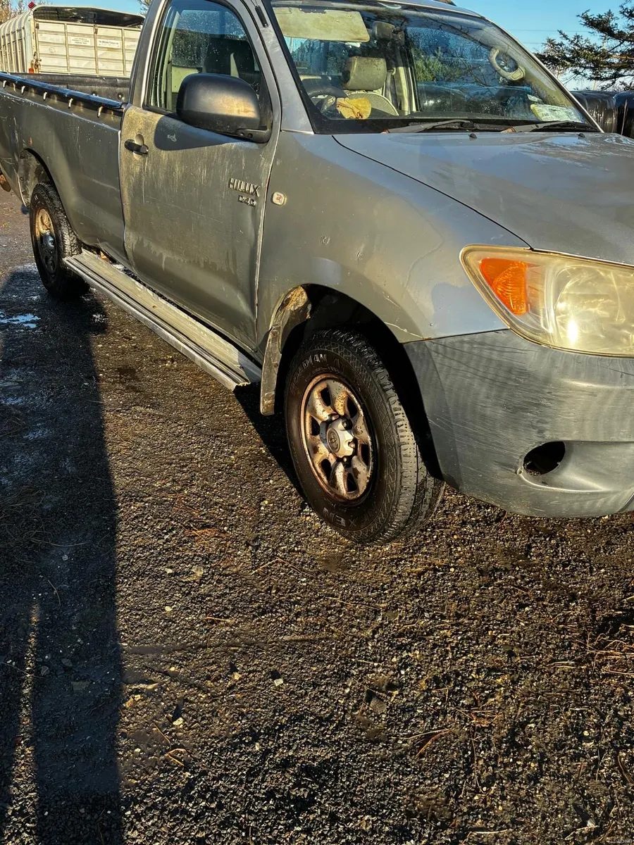 Toyota Hilux Single Cab Jeep - Image 2