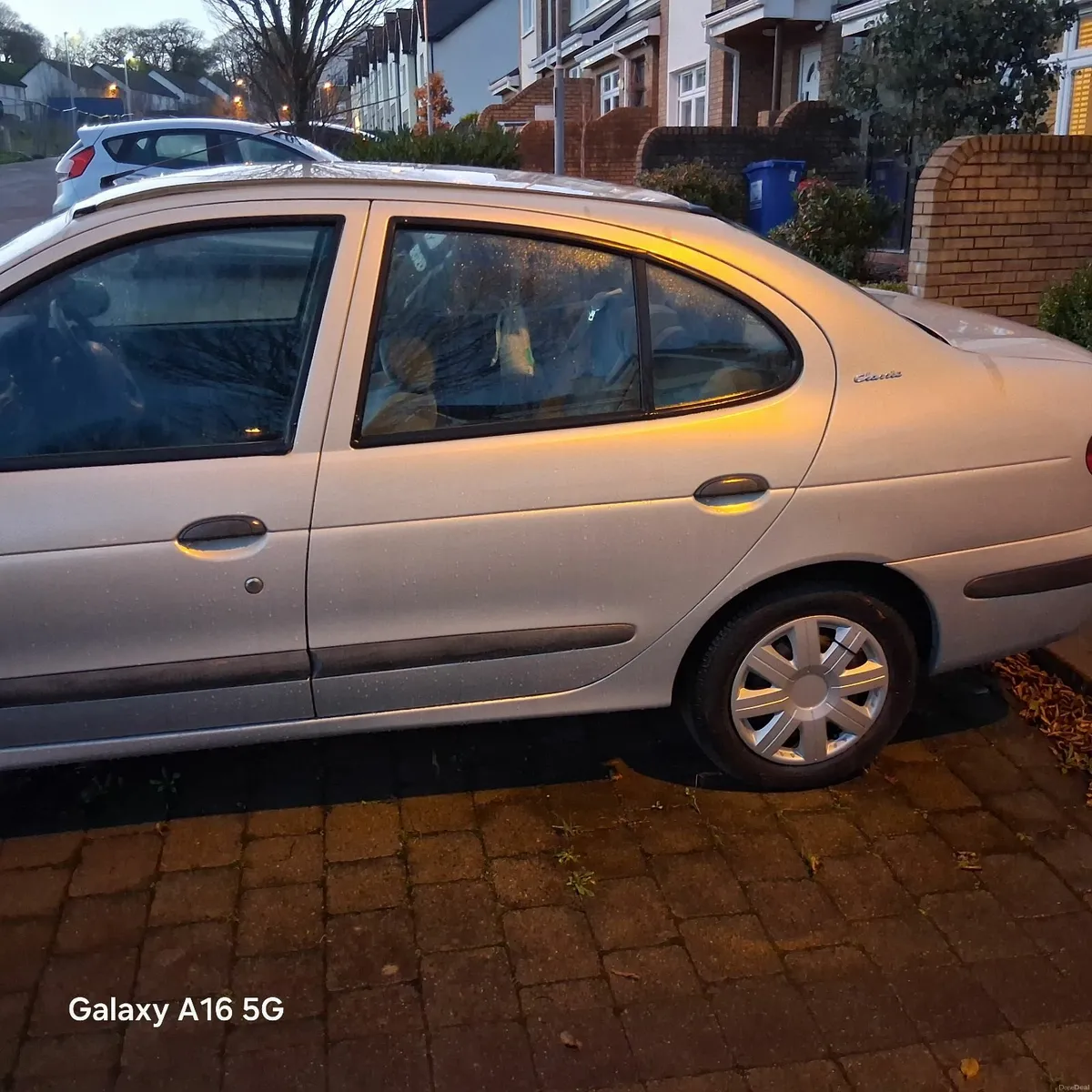Renault Megane 2000 - Image 2