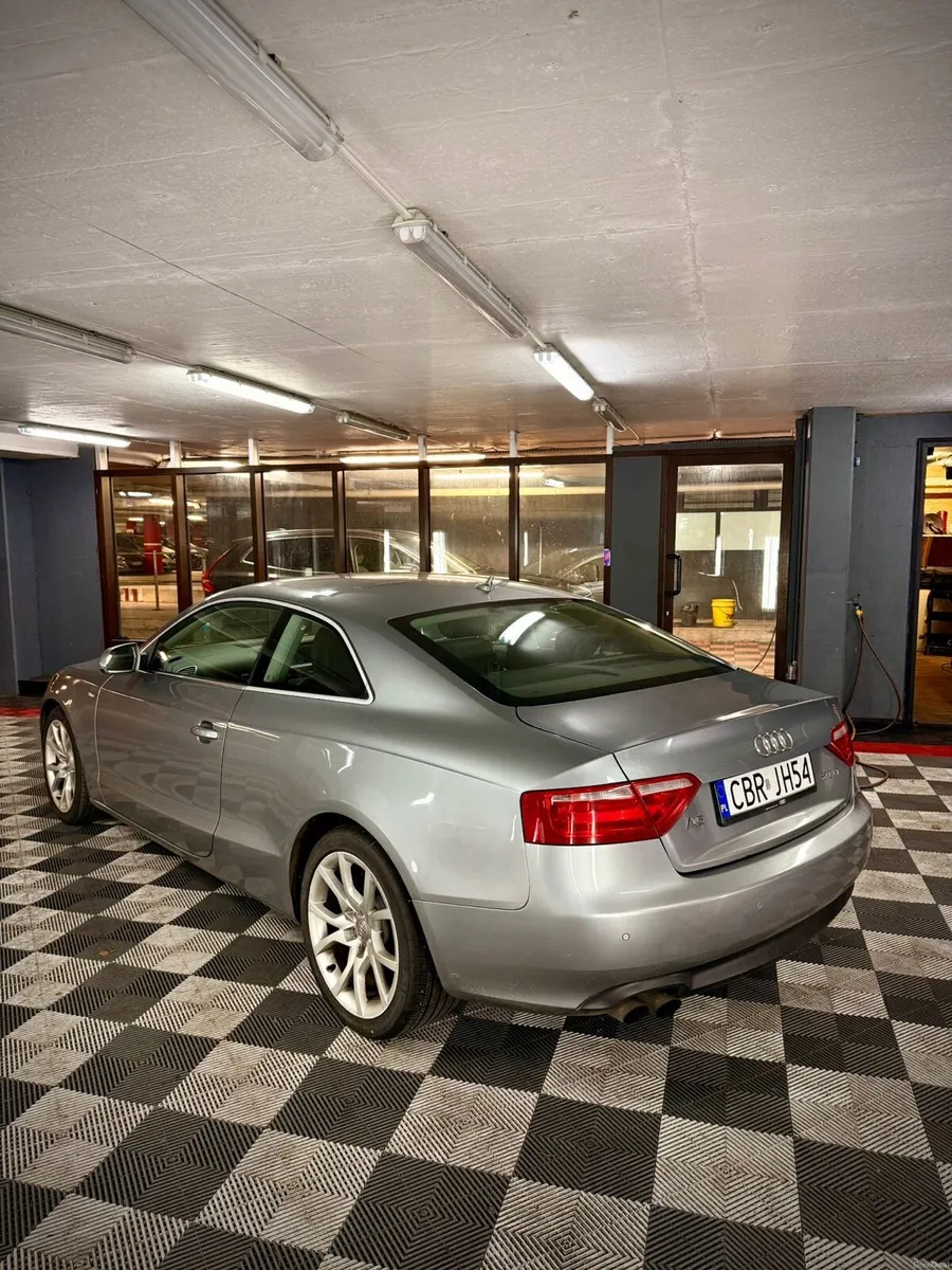Audi a5 S-line 2.0 Tfsi. 2009 - Image 3