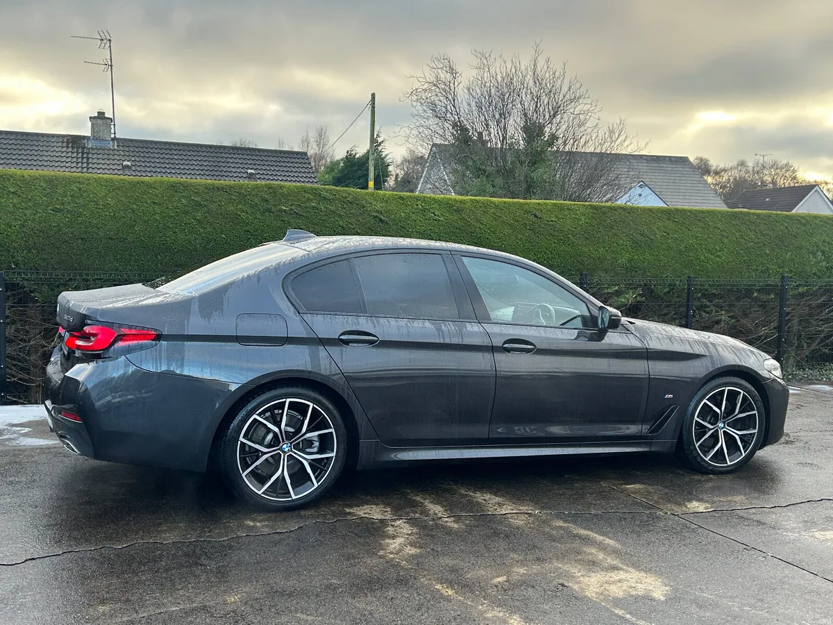 21 BMW 520d Mspt Auto  €36995 inc Vrt - Image 4
