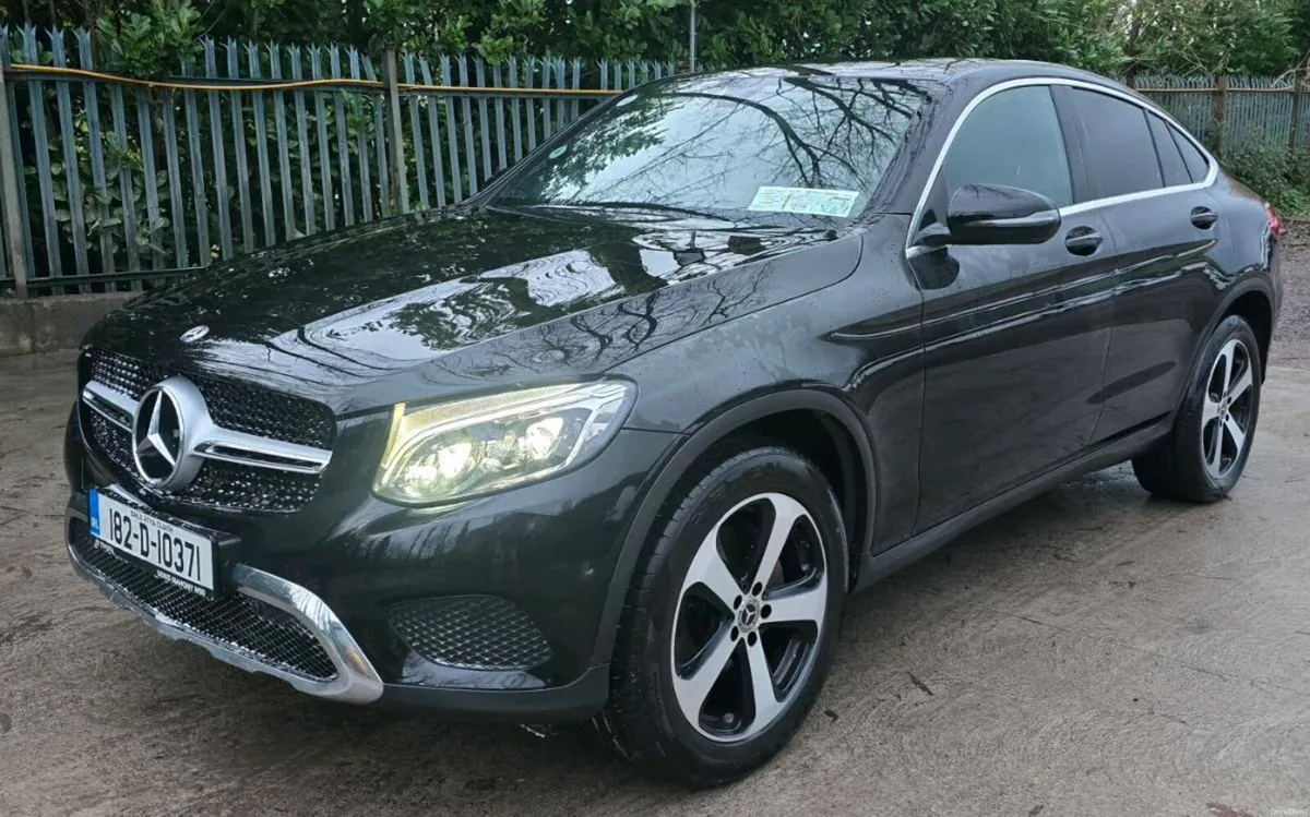 Mercedes-Benz  220 GLC - Image 2