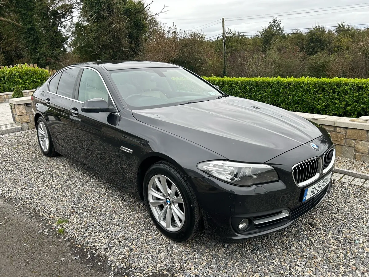 2016 BMW 520D SE automatic - Image 1