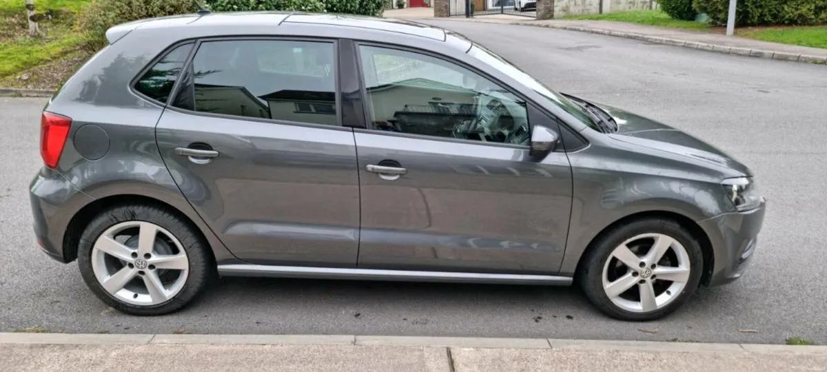 VW POLO FUN 1.0L 60HP 5DR PEPPER GREY METALLIC - Image 1