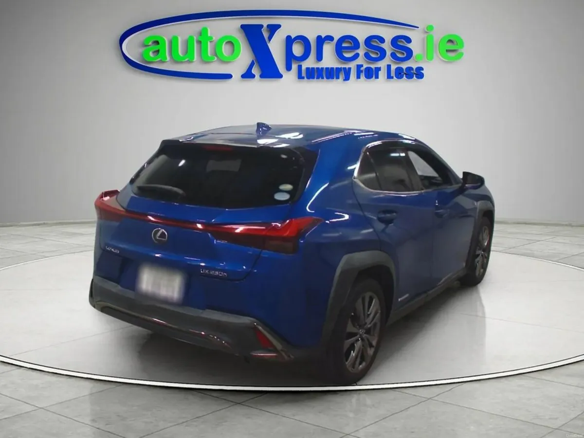 Lexus UX 2.0 L Hybrid F SPORS Auto. - Image 3
