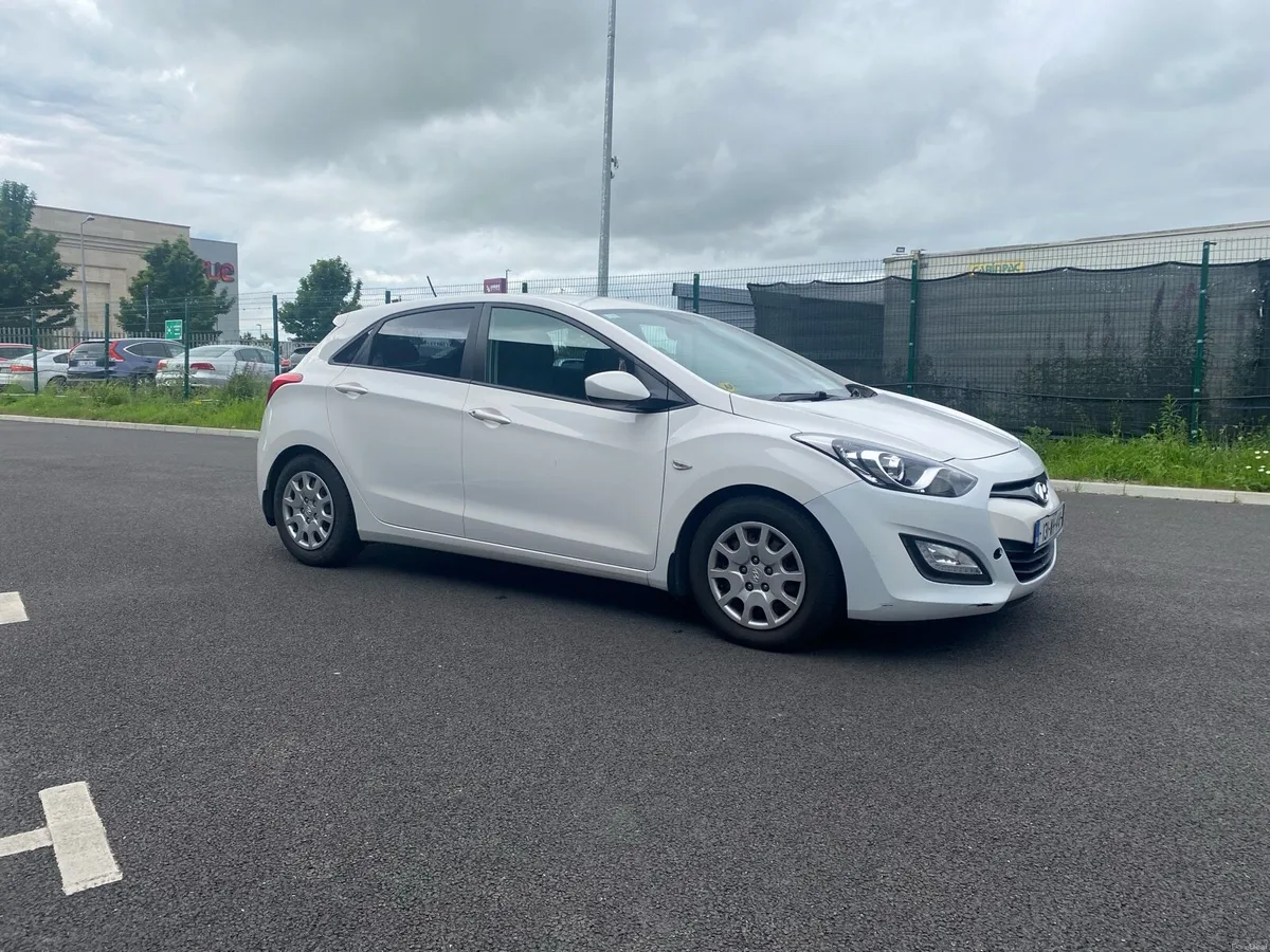 2013 - Hyundai I30 Hatchback 1.4 Diesel - Image 3