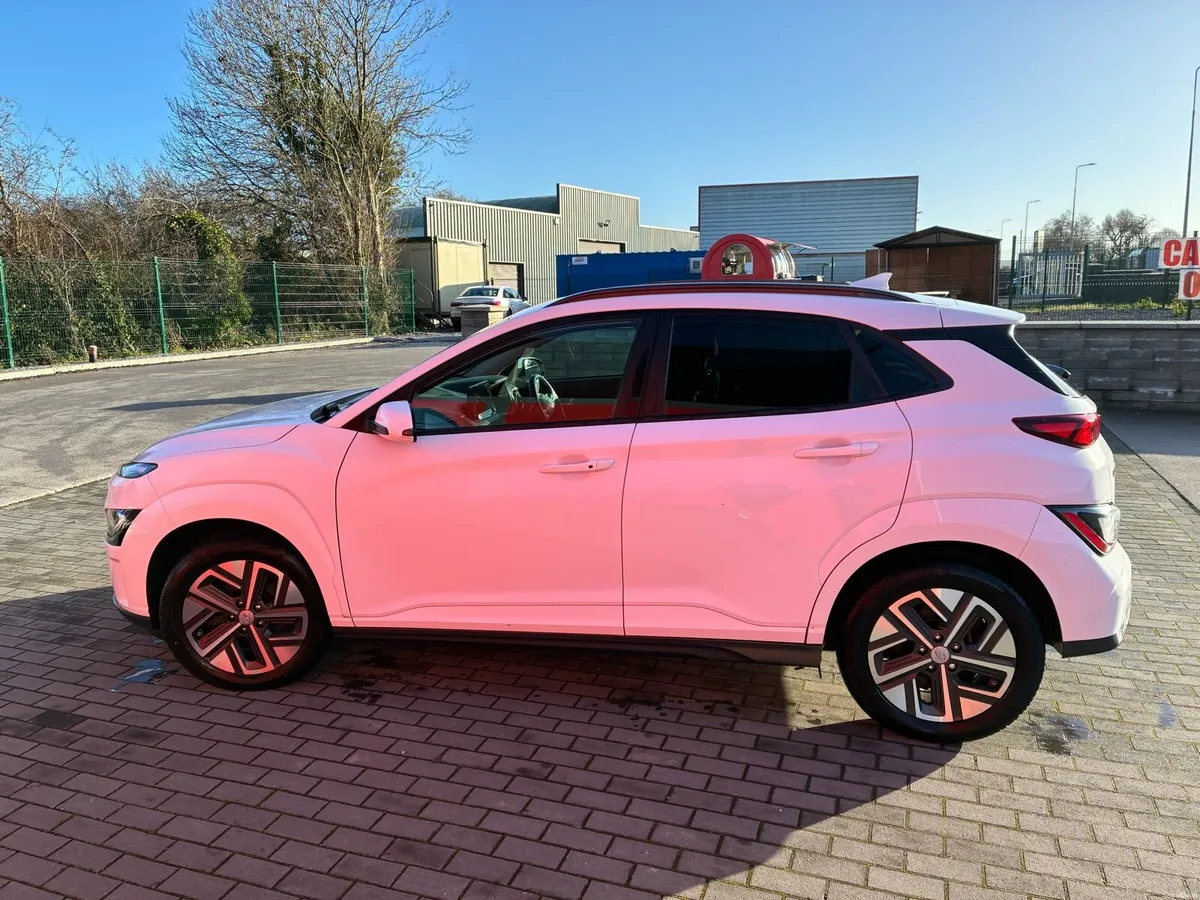 Hyundai Kona Premium EV 64KWh Long Range - Image 3