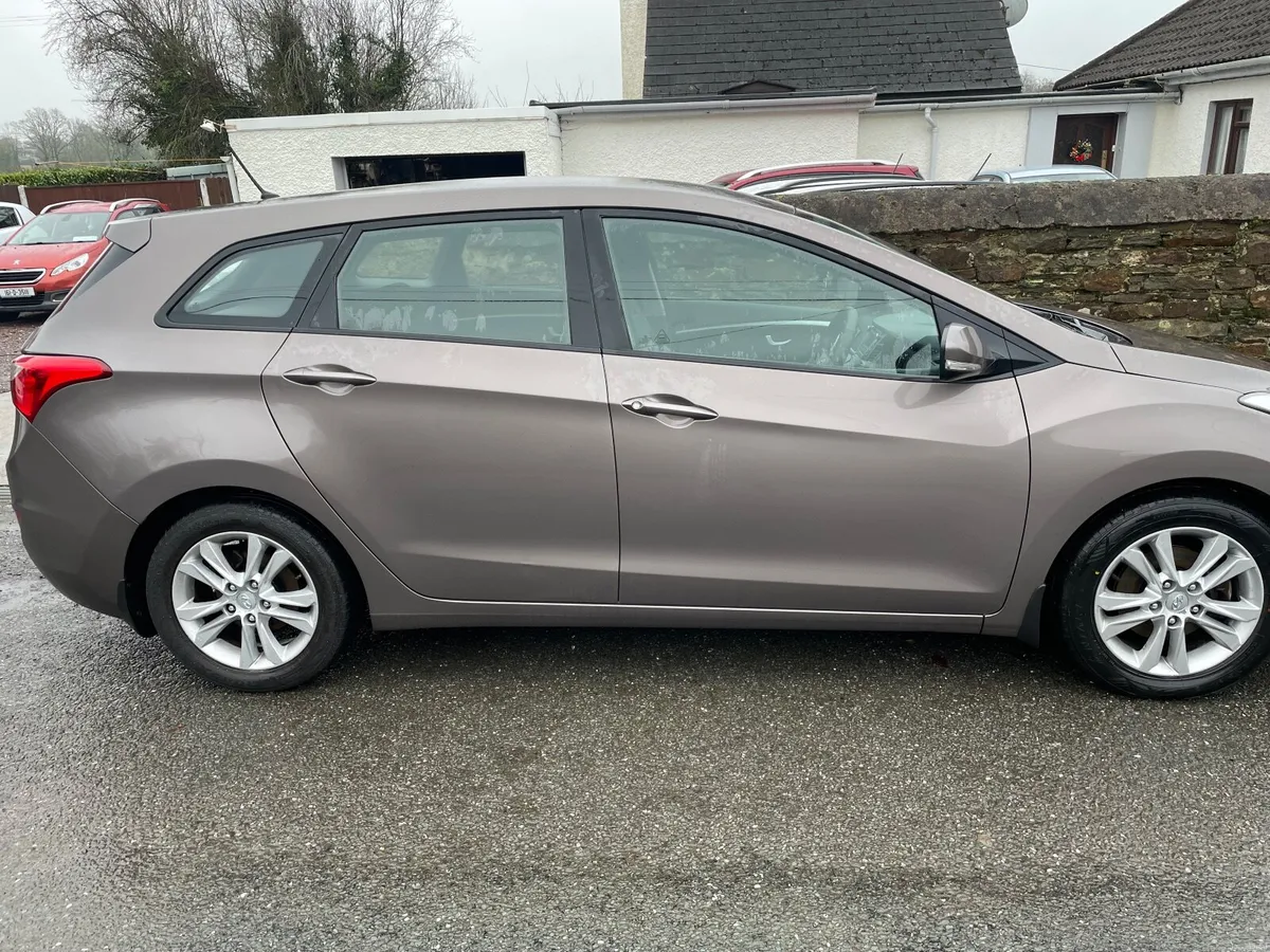 Hyundai i30 Crosswagon Elite 1.4 Diesel 2013 - Image 3