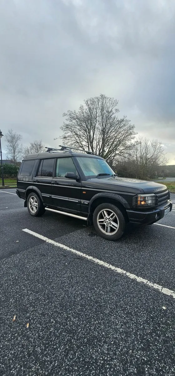 Land Rover Discovery 2003 - Image 1