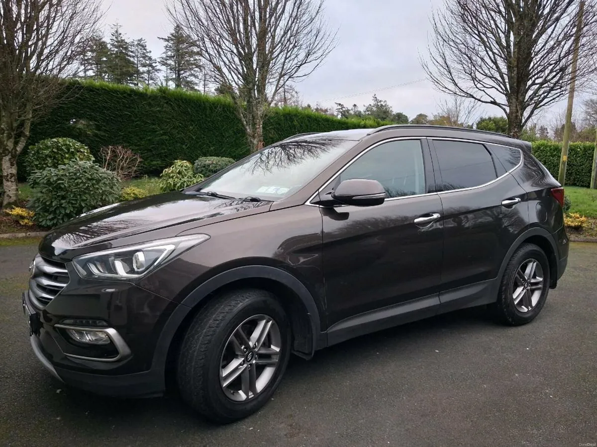 SWAP! Hyundai Santa Fe Executive 4WD NCT Jan 2028 - Image 1