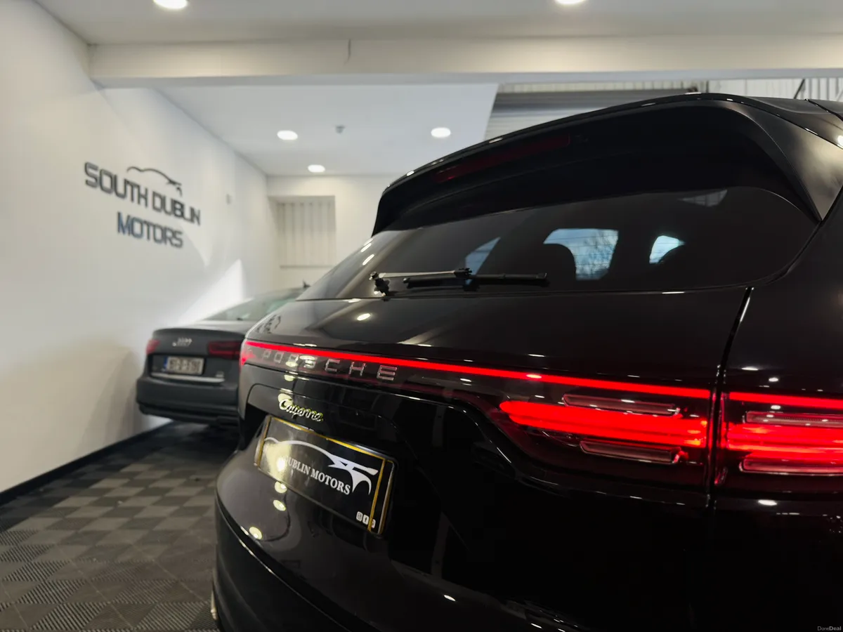 Porsche Cayenne-EHybrid-Night Pack/462bhp-Pan Roof - Image 5