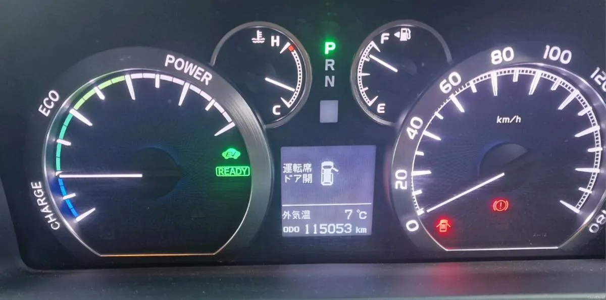 2013 Toyota Vellfire  Hybrid 2.4L 125k km Warranty - Image 2