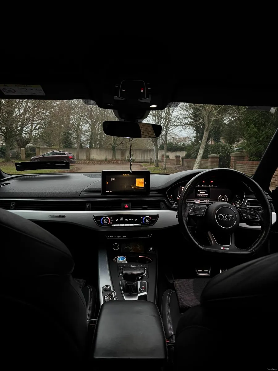 QUATTRO S-Line Audi A4 2016 - Image 3