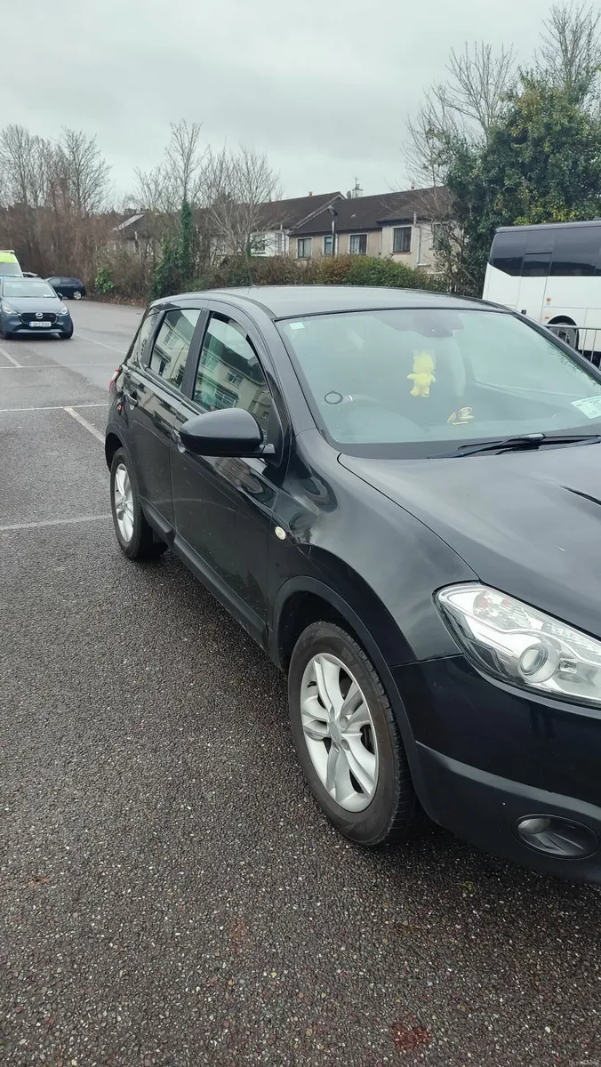 Nissan Qashqai 2011 - Image 1