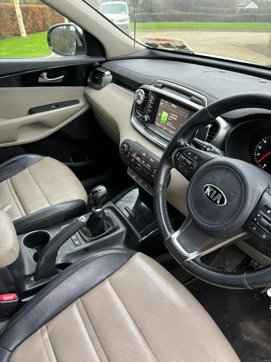 Kia Sorento 2018 - Image 4