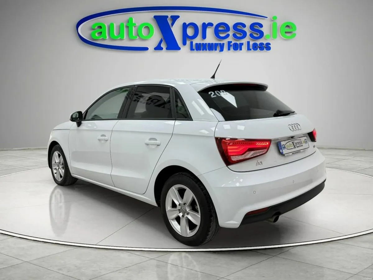 Audi A1 1.0 TFSI Automatic - Image 3