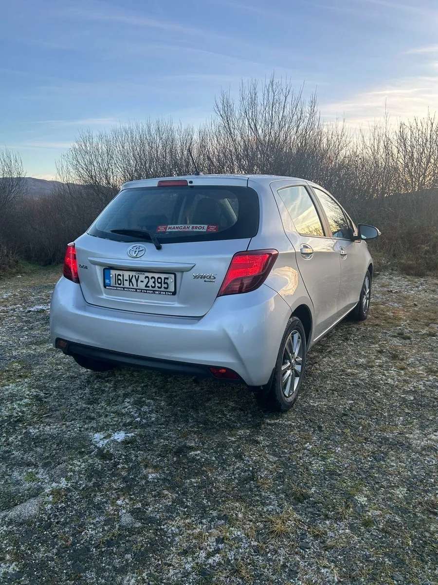 Toyota Yaris - Image 3