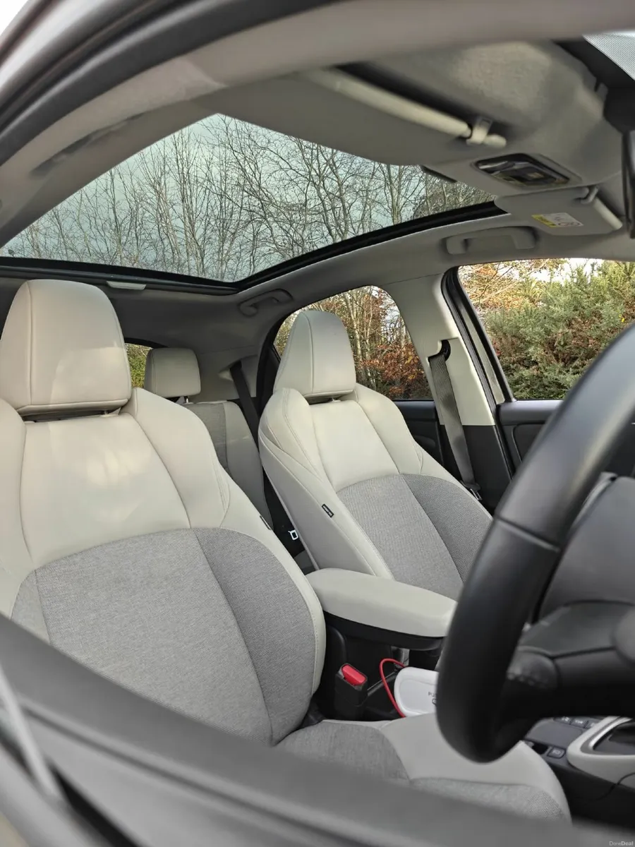 Toyota Yaris 2022 Platinum - Super Low Mileage - Image 2