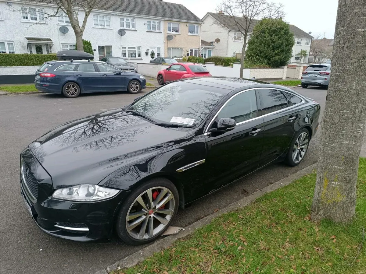 2014 Jaguar XJ Portfolio *NCT 01/27* - Image 3