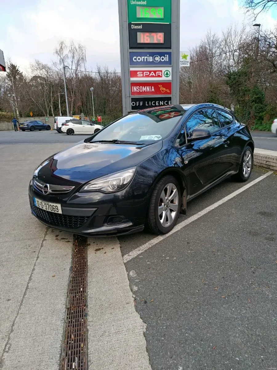 Opel Astra GTC - Image 4
