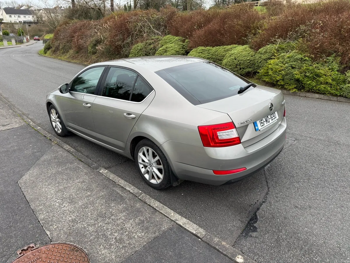 151 Skoda Octavia Elegance  / full service history - Image 4