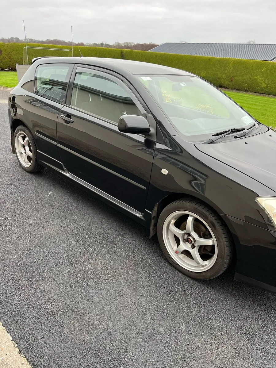 Toyota Corolla - Image 4