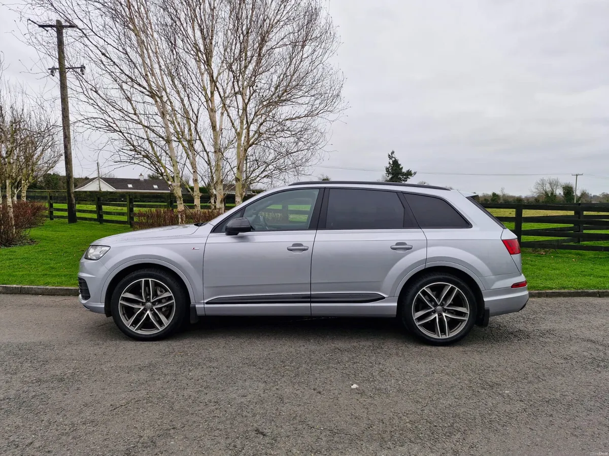 Audi Q7  Quattro s line 7 seater - Image 3