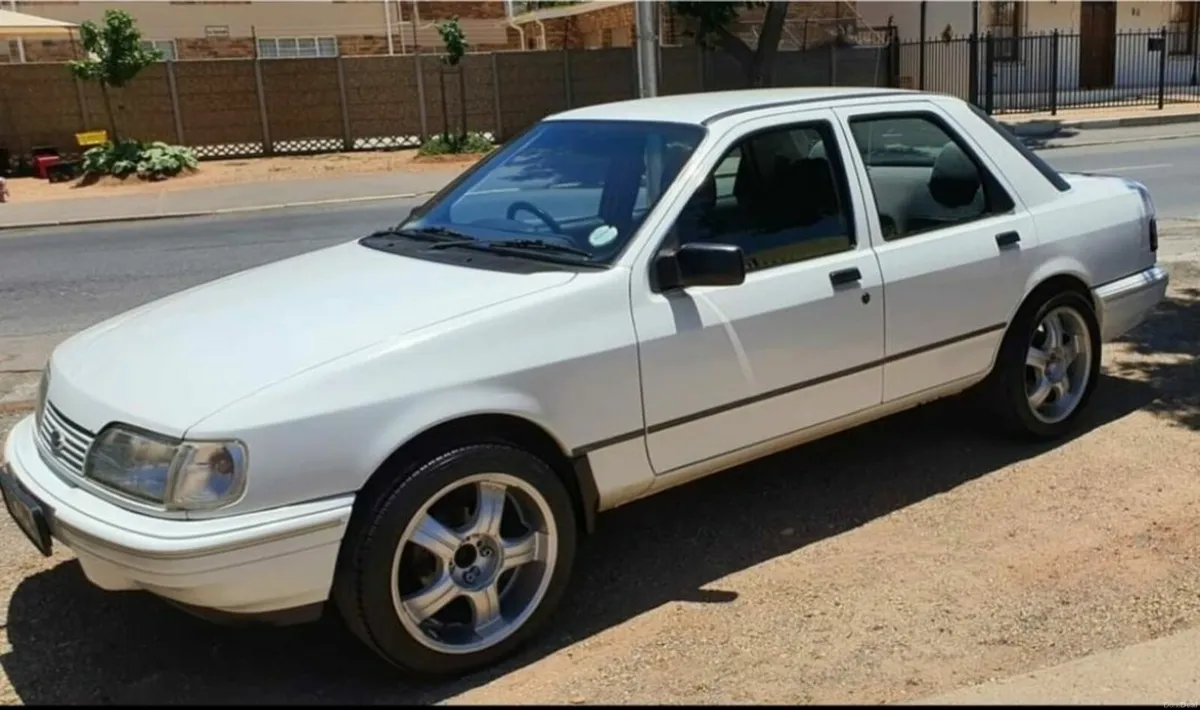 Ford Sierra - Image 3