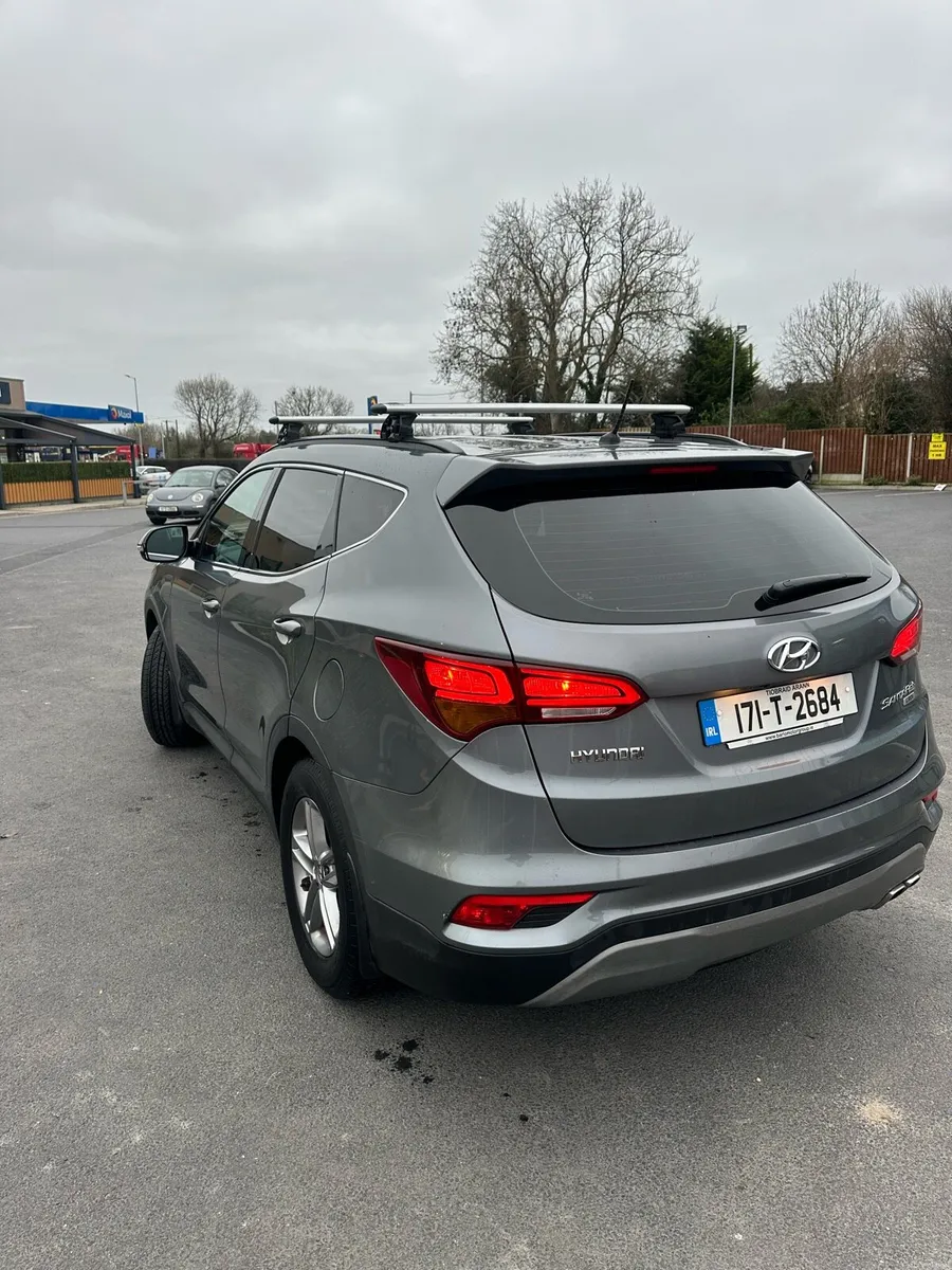 Hyundai Santa Fe - Image 2