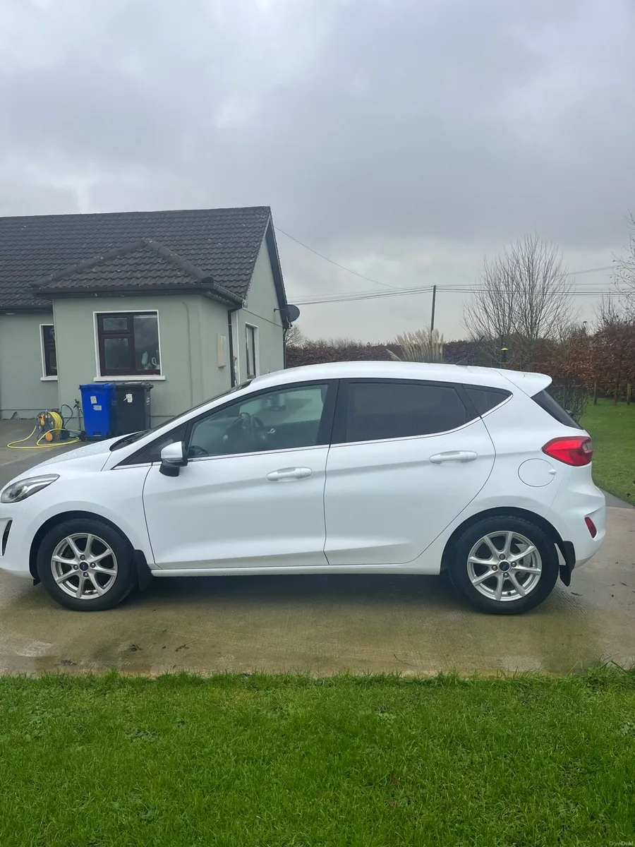Ford Fiesta - Image 4