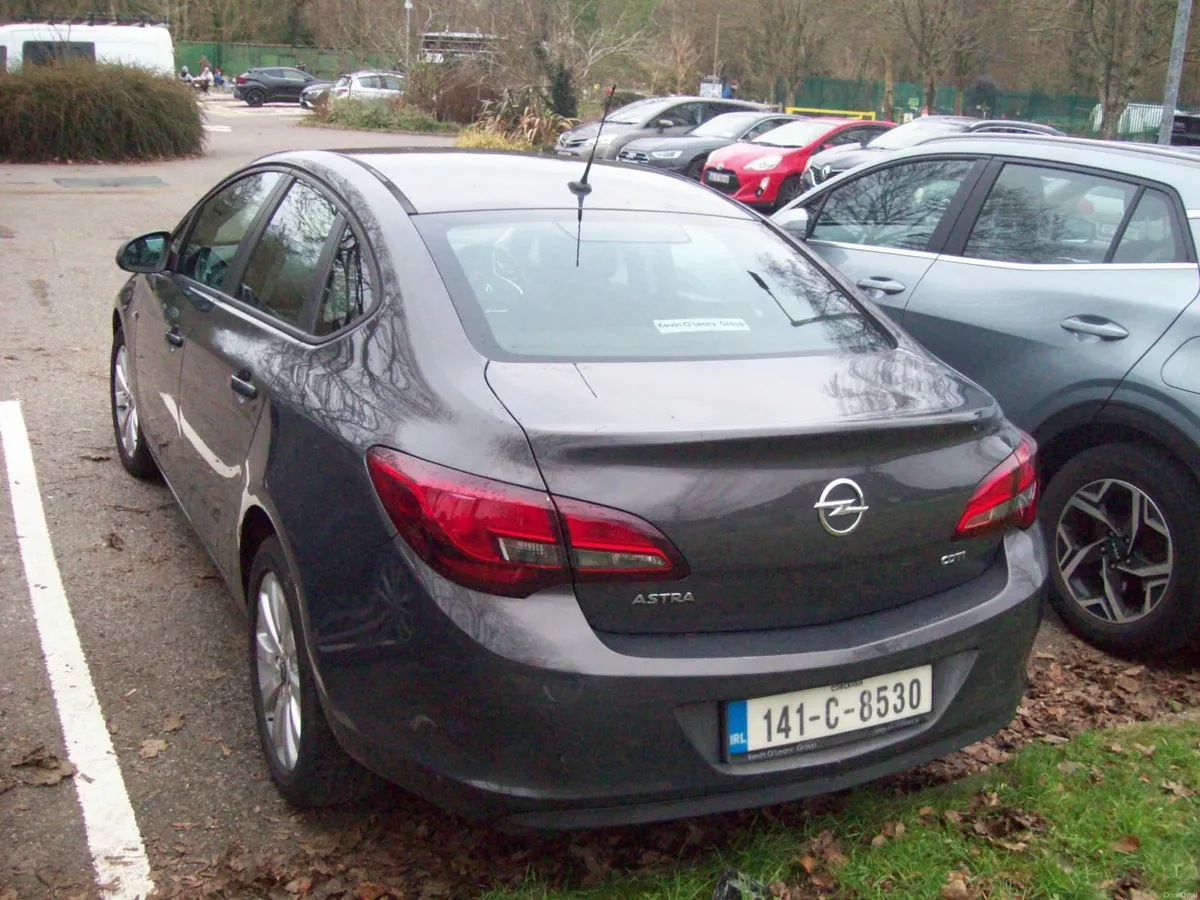 Opel Astra 2014 - Image 1