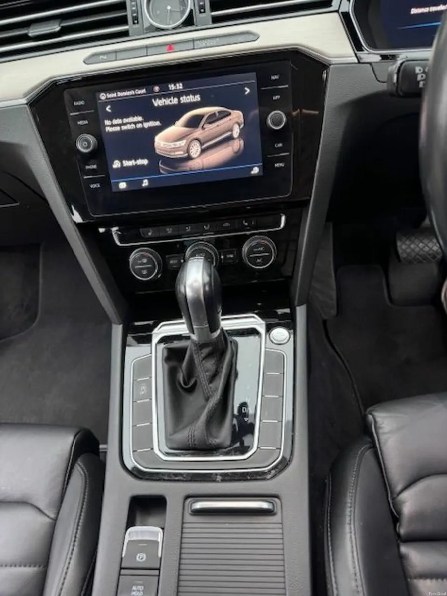 Volkswagen Passat 2.0 TDI 150hp R-Line DSG - Image 2