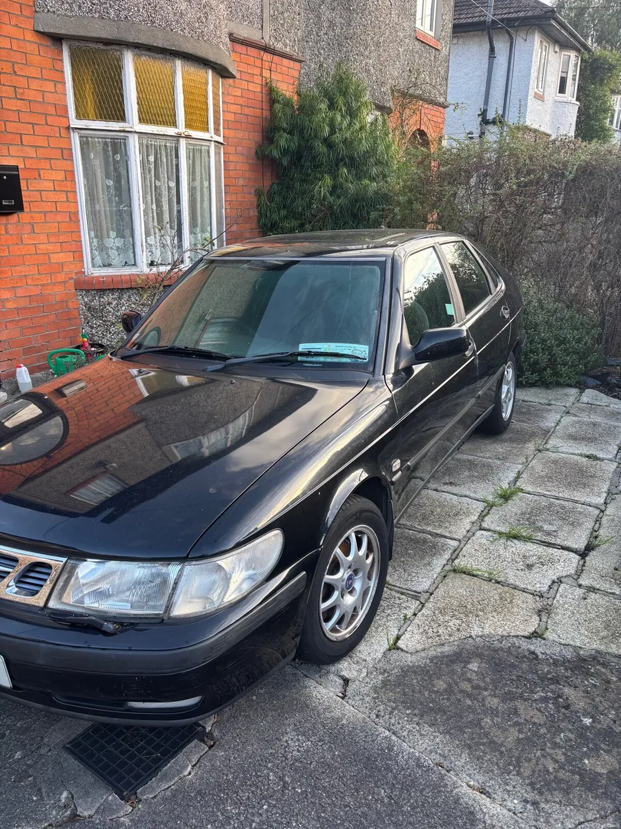 Saab 93 Hatchback - Image 1