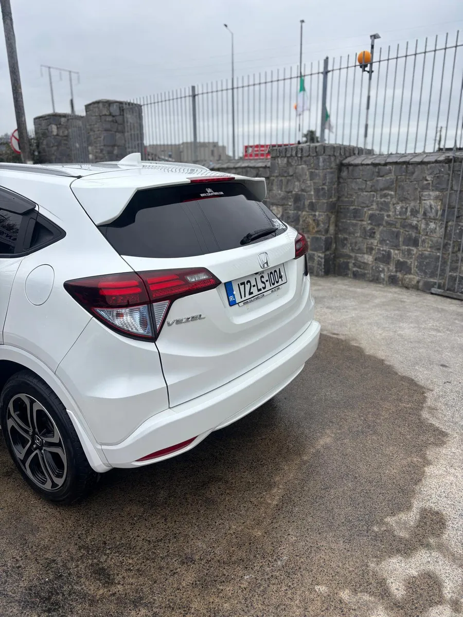 Honda Vezel 2017 - Image 2