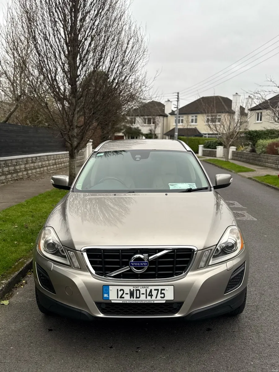 Volvo CX60 High Spec 2.4 diesel - Image 3