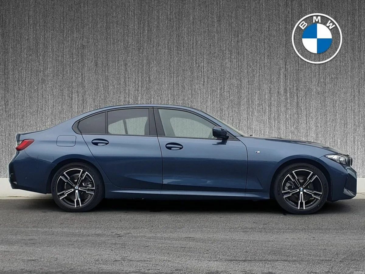 BMW 3-Series 330e MSport Saloon - Image 3
