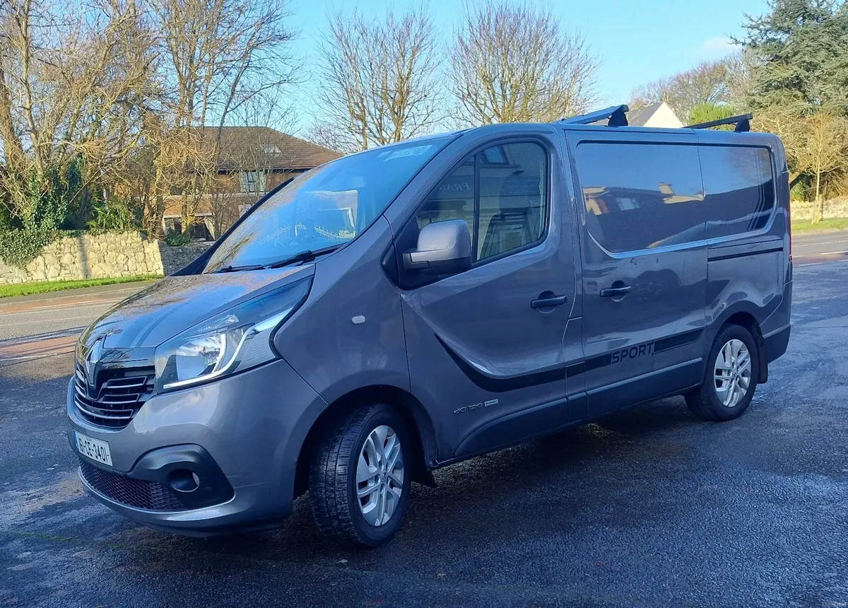 Renault Trafic 2016 - Image 2