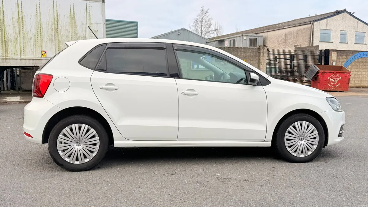 VWPolo 2016 white - Image 3