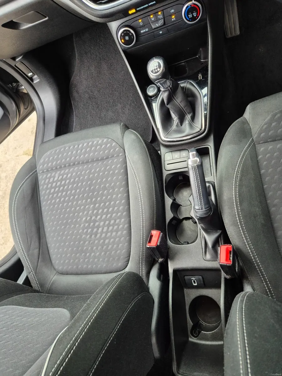 Ford Fiesta Titanium ST 2018 - Image 4