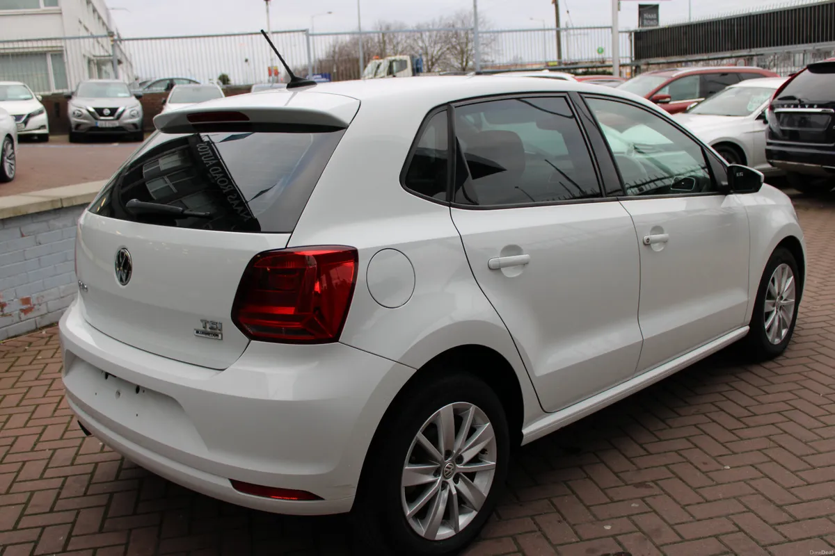 1.2TSI COMFORTLINE PLUS 5DR HATCHBACK AUTOMATIC // - Image 4