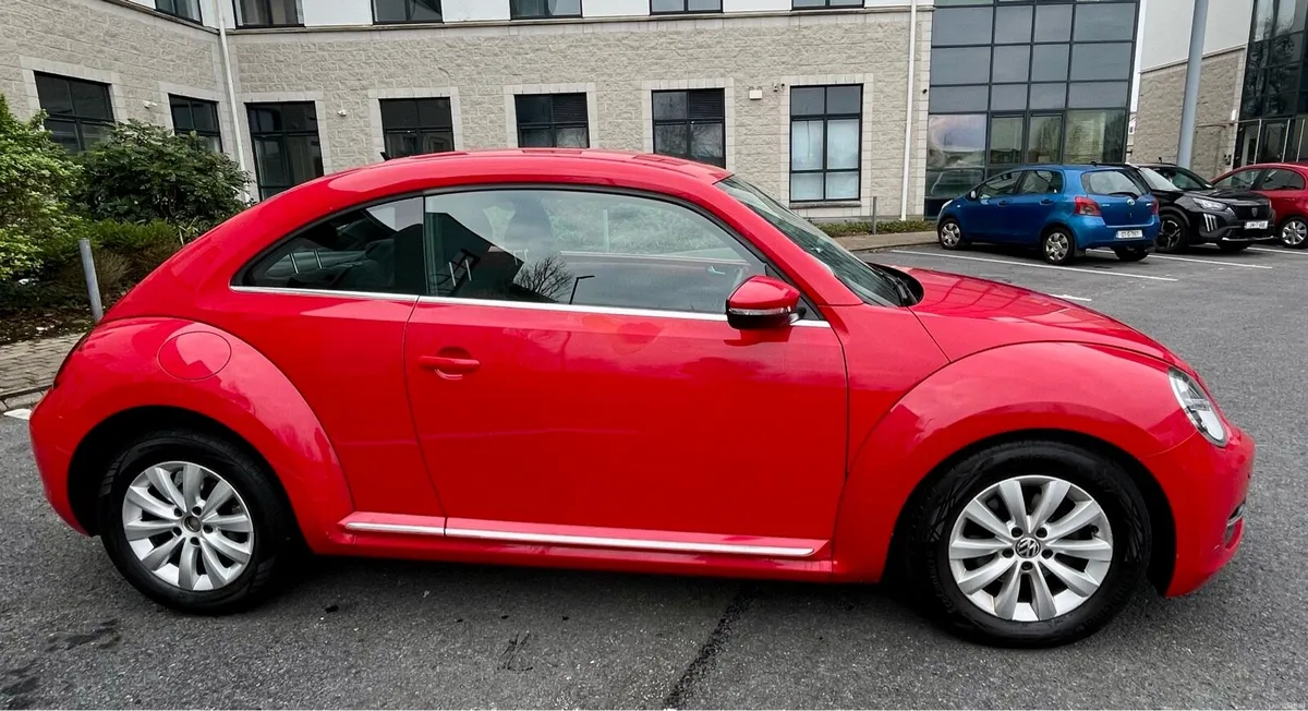 Red Volkswagen Beetle - Image 3