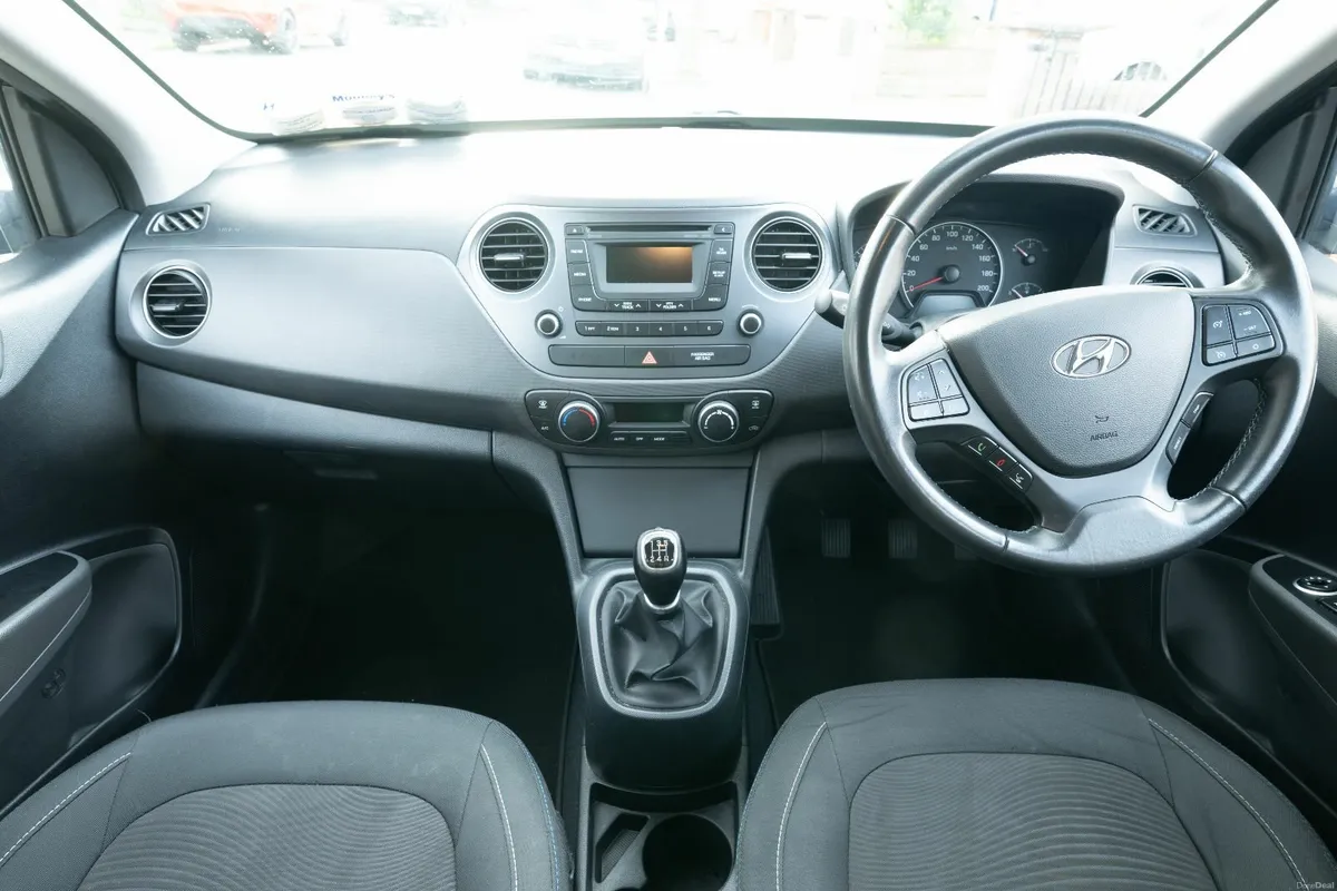 Premium Go, Luxury Trim, Hyundai i10 162, Full NCT - Image 3