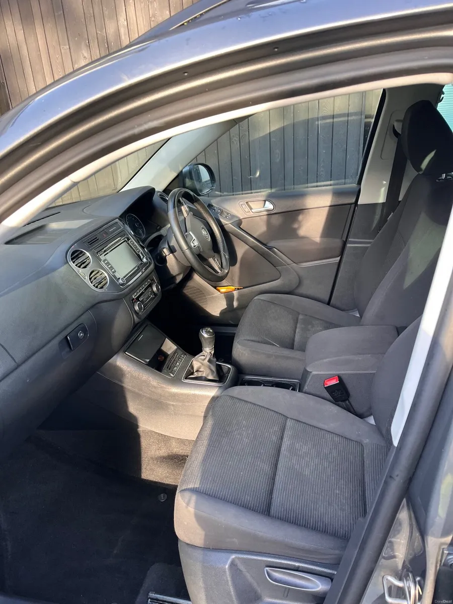 Volkswagen Tiguan 2015 - Image 4