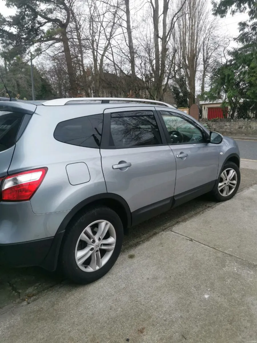 Nissan Quashqai 2012, 7seater - Image 1