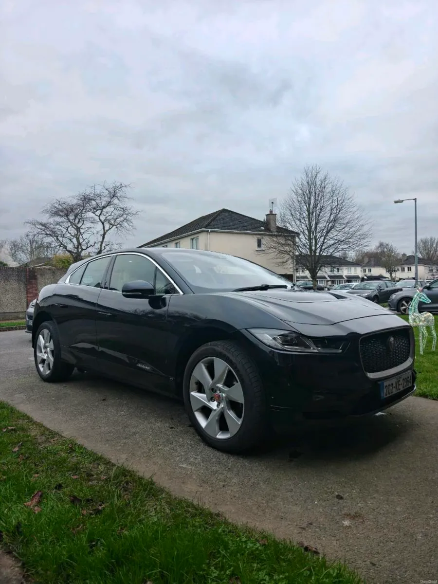 Jaguar I-Pace Black Ivory Leather interior - Image 2