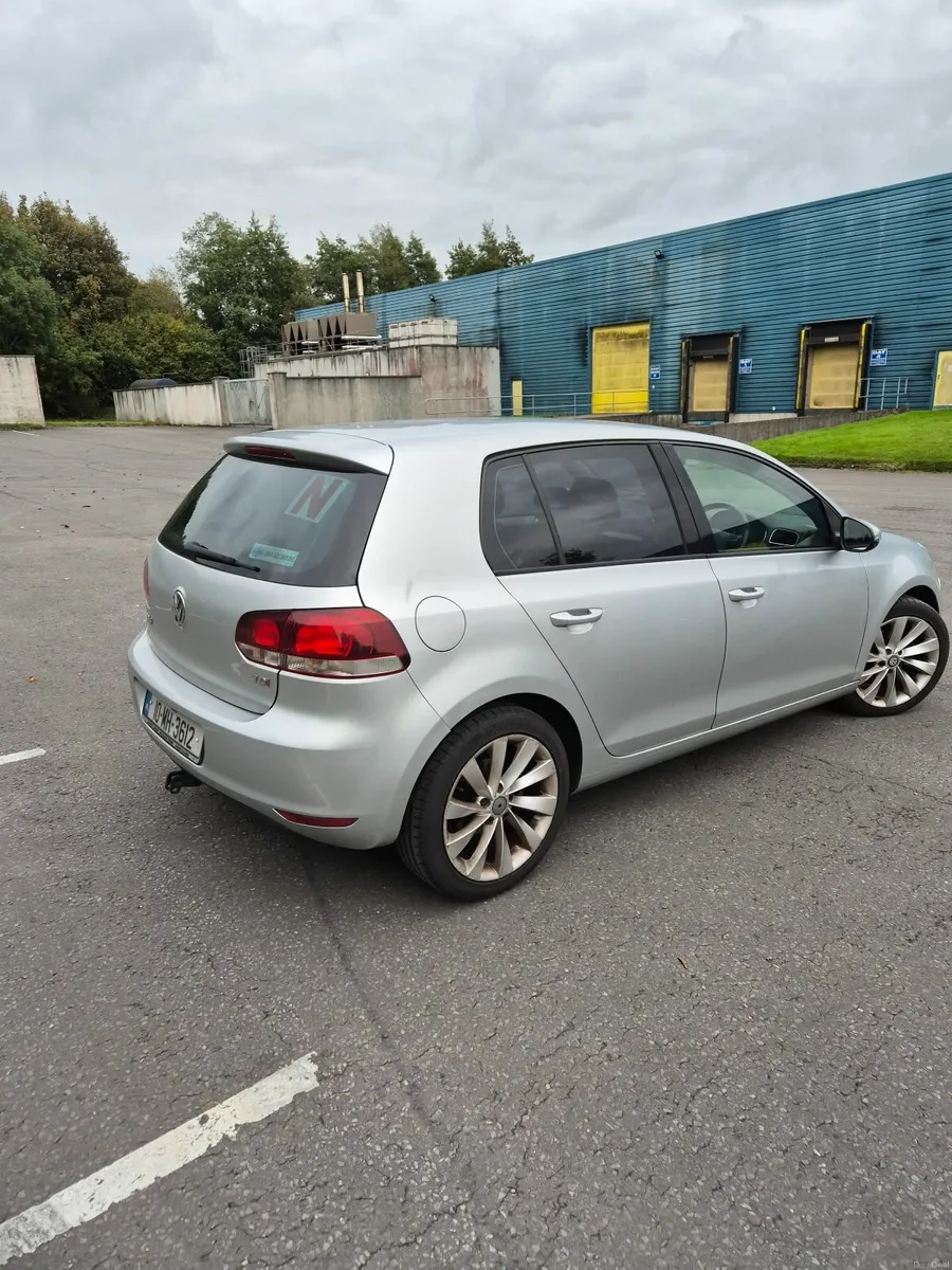 Volkswagen Golf 2010 - Image 4